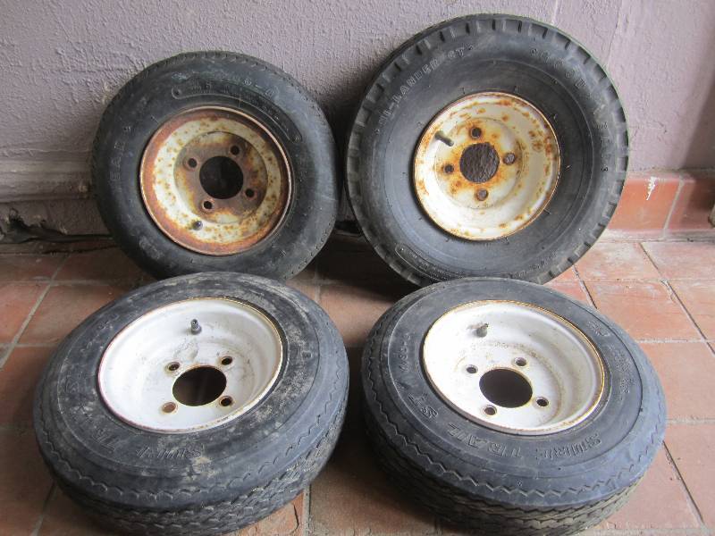 lot 299 image: Lot of 4 Trailer Wheels...