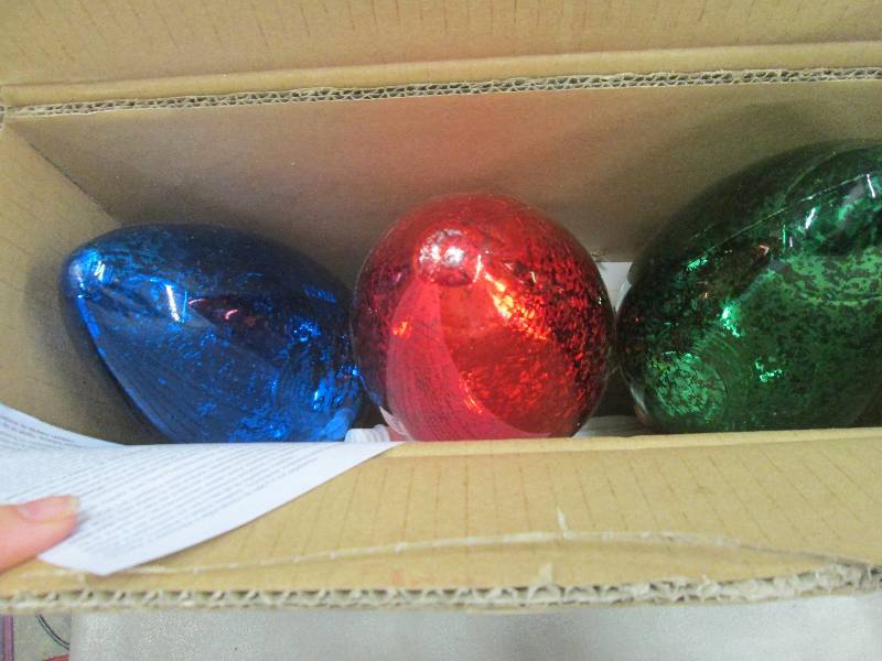lot 47 image: Home Accents Holiday Musical  19 in...