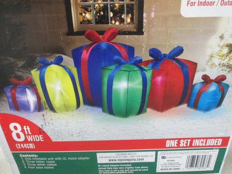 lot 78 image: Airflowz 8 ft. Inflatable Row of Pr...