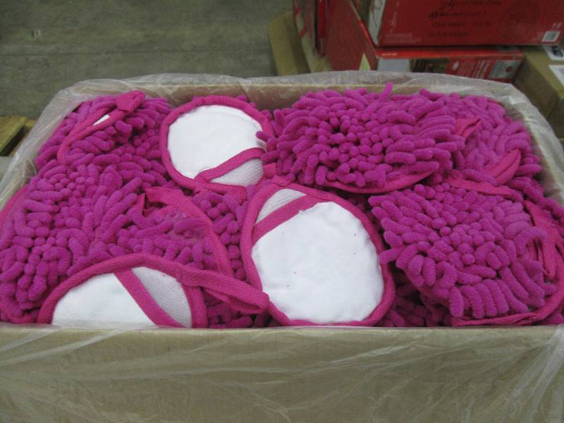 lot 102 image: Case of 200 Frizzy Finger Pink Dust...
