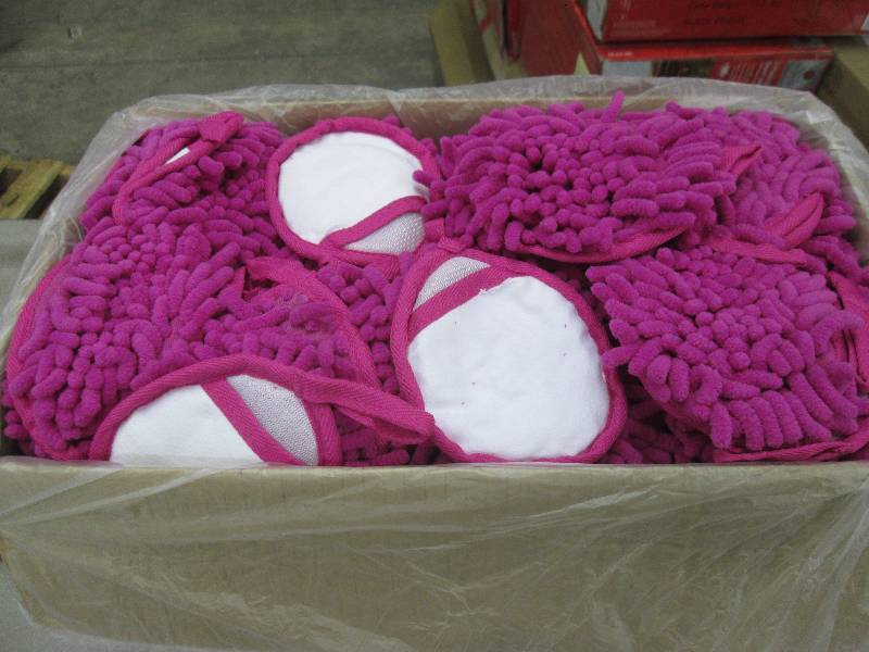 lot 109 image: Case of 200 Frizzy Finger Pink Dust...