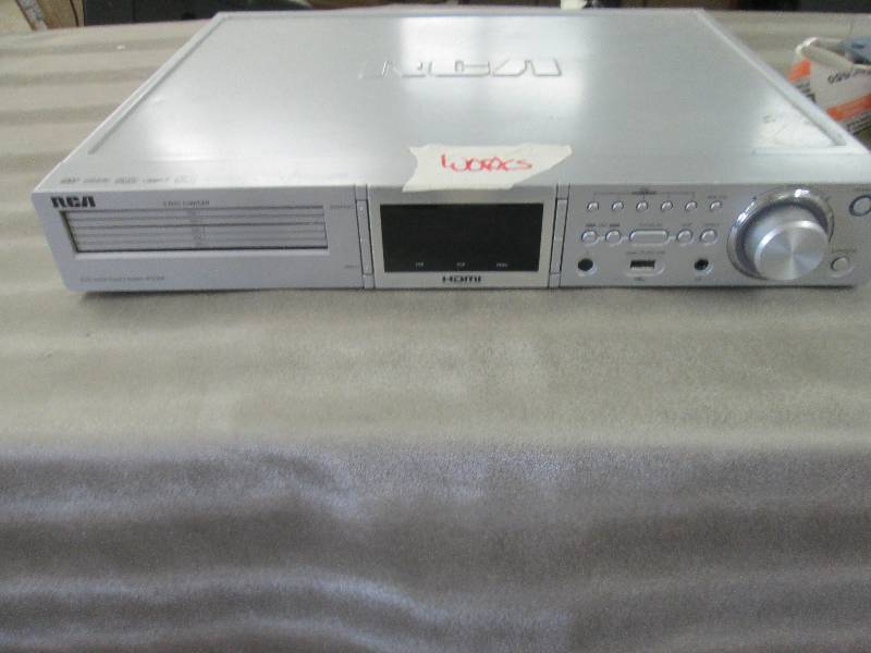lot 155 image: RCA 5 Disc Changer-used, powers on...