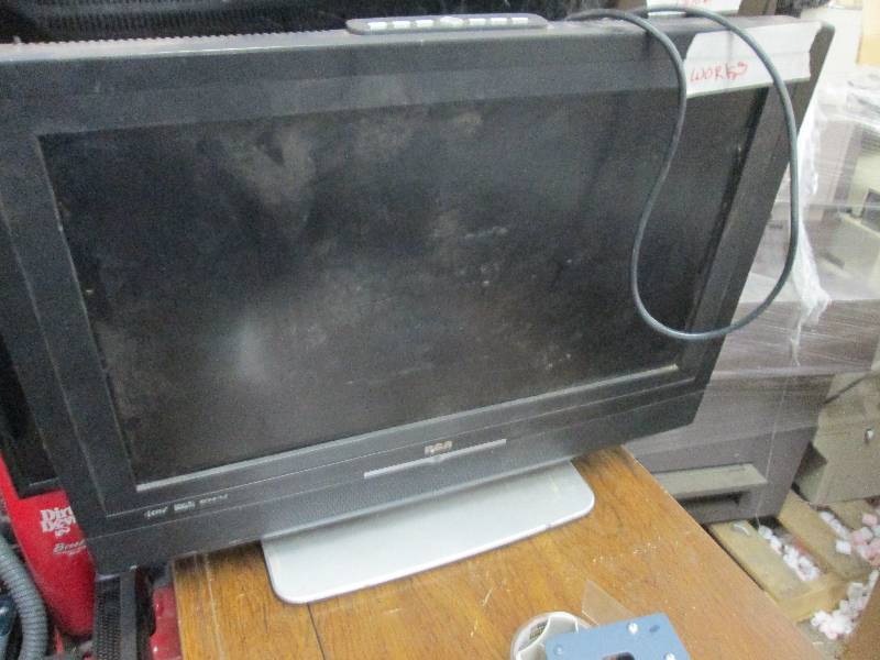 lot 166 image: RCA 26 ich HDTV - used, powers on...