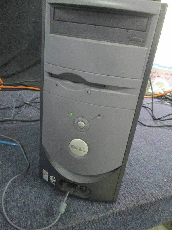lot 210 image: Dell Dimension 2400 Computer Tower ...