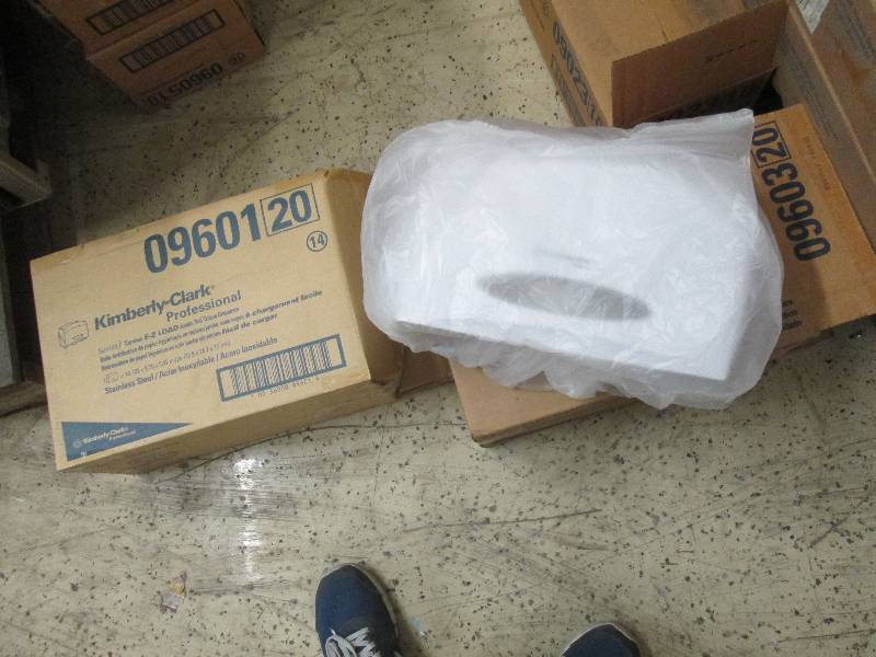 lot 236 image: Lot of 2 Kimberly Clark Jumbo Roll ...