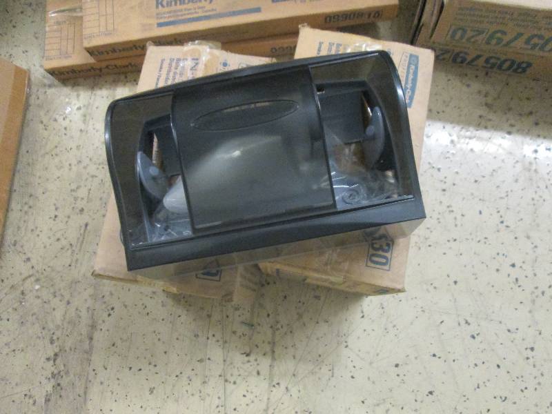 lot 238 image: Lot of 3 Kimberly Clark In-Sight Co...
