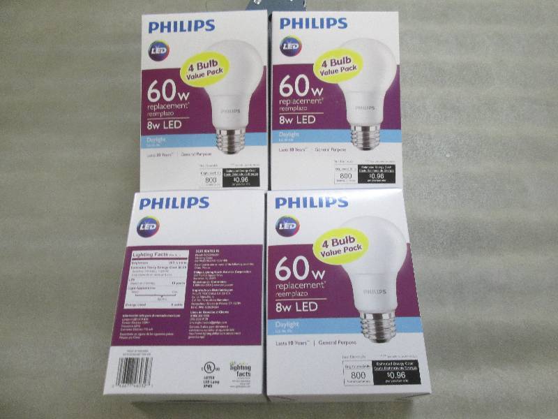 lot 308 image: Lot of 4 Pks-Philips 8W LED Dayligh...