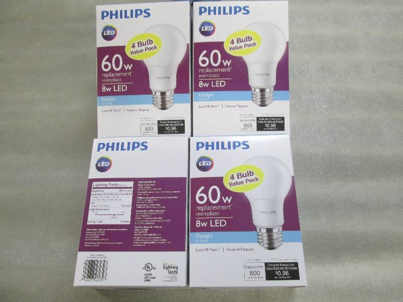lot 313 image: Lot of 4 Pks-Philips 8W LED Dayligh...