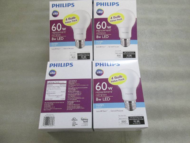 lot 316 image: Lot of 4 Pks-Philips 8W LED Dayligh...