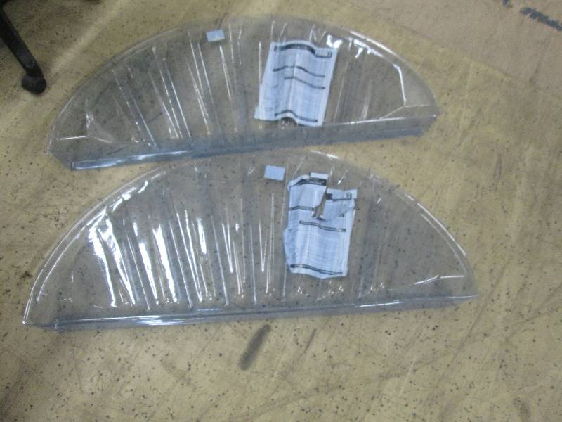 lot 341 image: Lot of 2 damaged-MacCourt 40 in. x ...