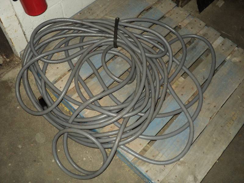 lot 3 image: 50 ft of hose...