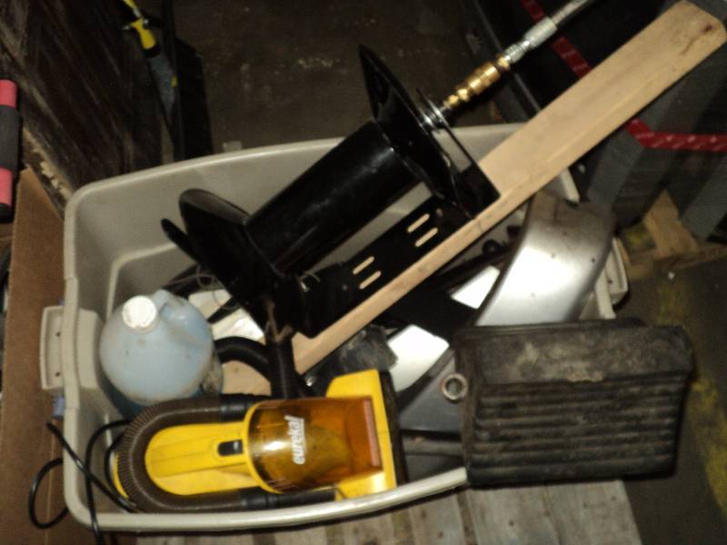 lot 4 image: tote of car parts and misc....