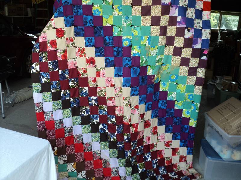 lot 52 image: vintage quilt...