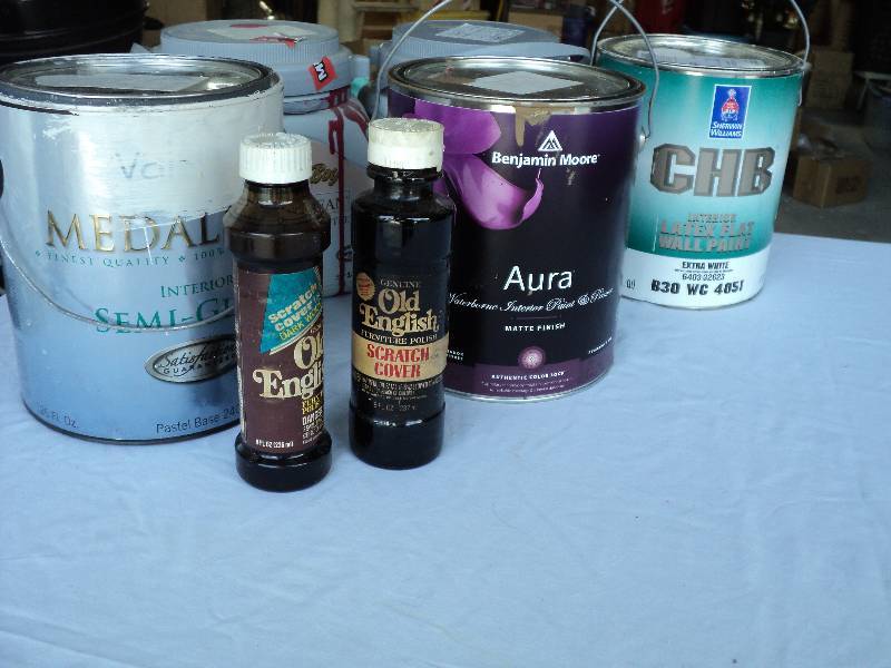 lot 64 image: assortment of paint, aura is 23 fu...