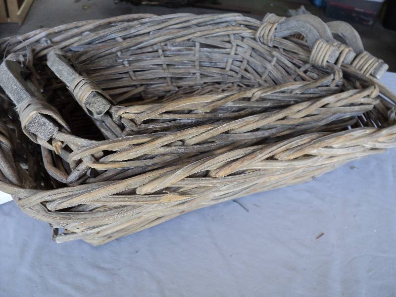 lot 96 image: set of 3 matching new baskets, larg...