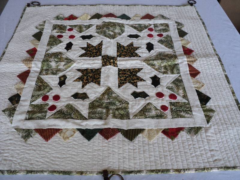 lot 104 image: 26x26 quilted dcor...