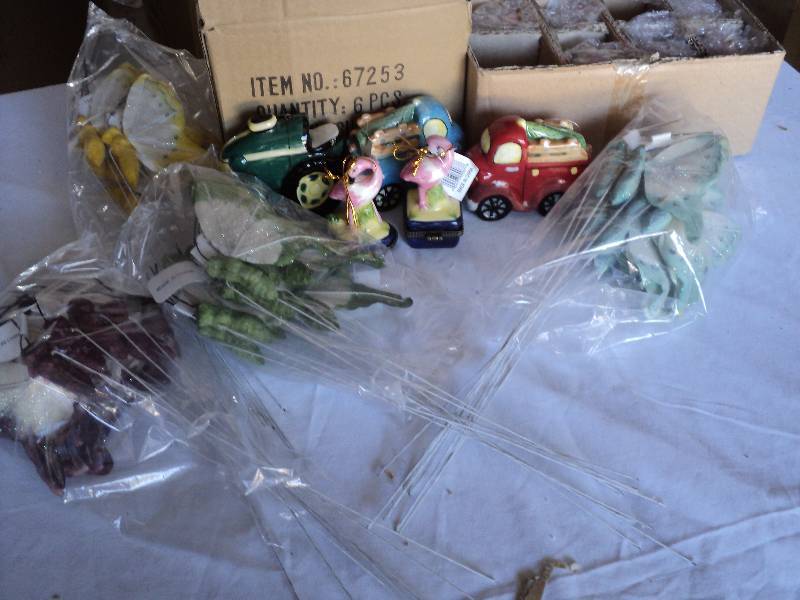 lot 151 image: 36 new butterfly picks, 6 trucks, a...