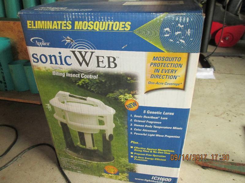 lot 50 image: Sonic Web biting insect control, lo...