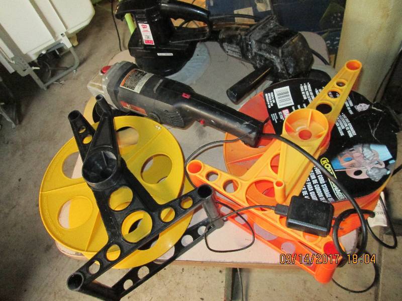 lot 55 image: 3 buffers and 2 extension cord reel...