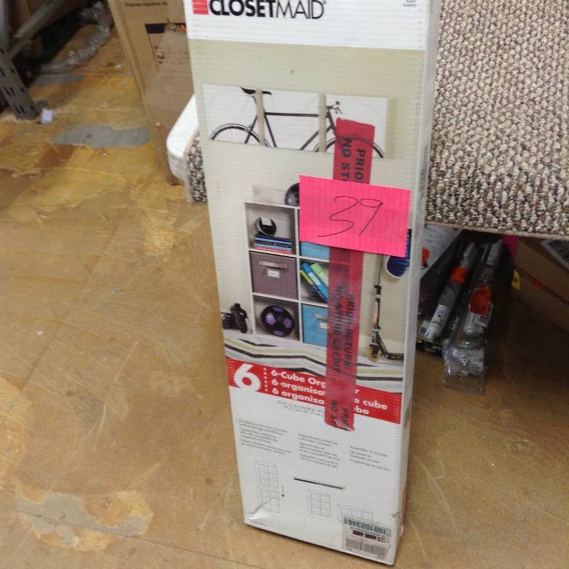 lot 39 image: losetmaid 6 Cube Organizer