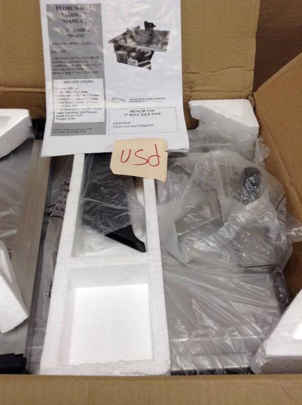 lot 113 image: Bench Top 7 Wet Tile saw used