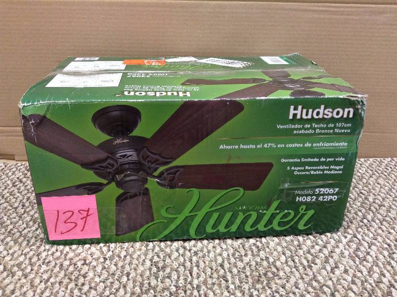 lot 137 image: Hunter Hudson 42 in indoor ceiling fan never used