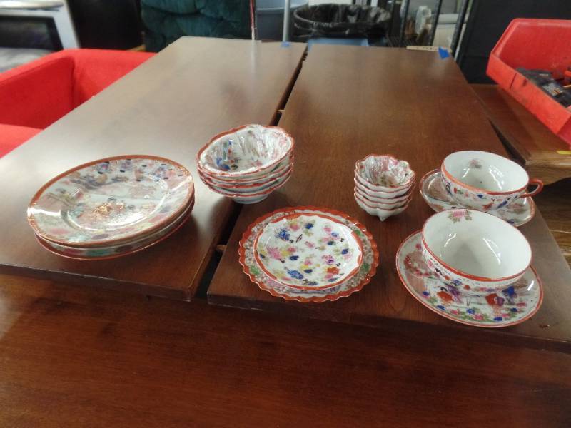 lot 616 image: ASIAN DISHES
