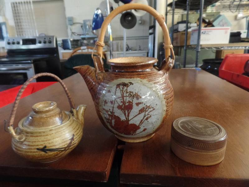 lot 622 image: TAKAHASHI TEA SET AND MORE