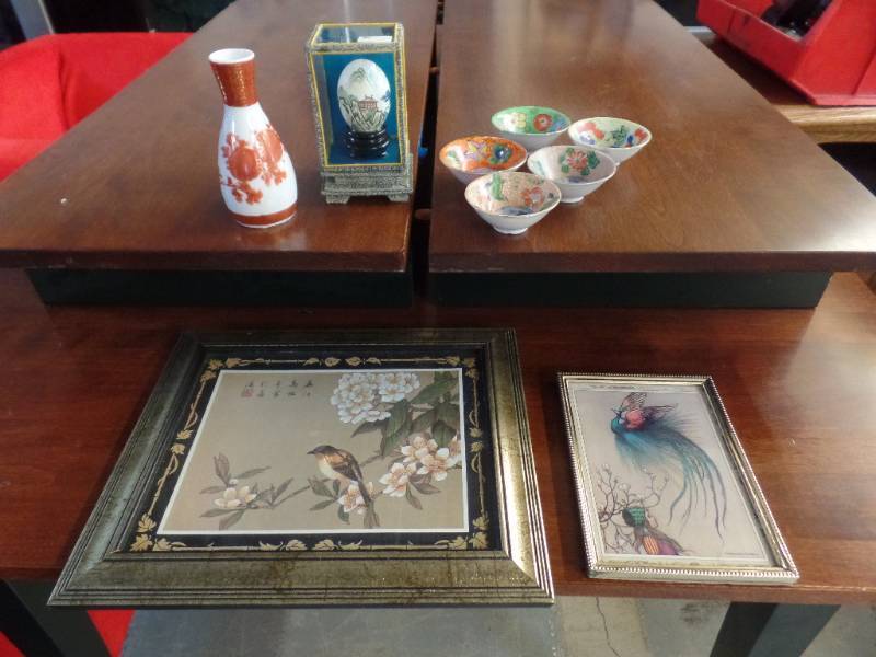 lot 623 image: DECORATIVE ASIAN ITEMS
