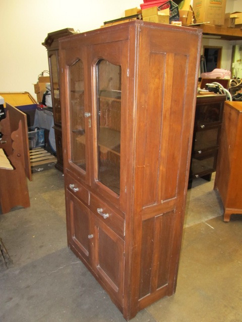 lot 26 image: Antique Wood Kitchen CabinetPie Safe