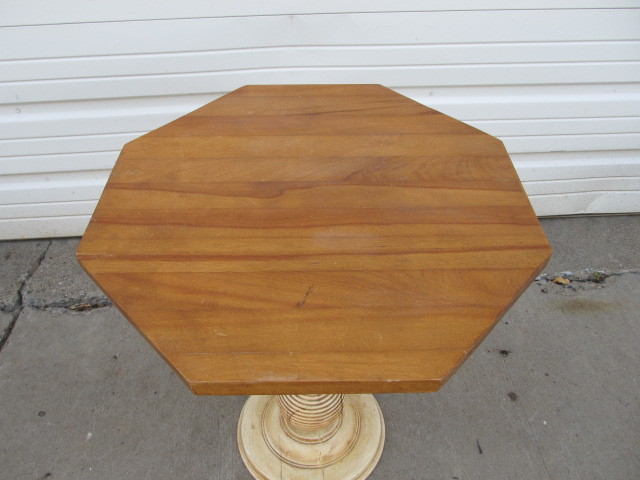 lot 33 image: Antique Wooden Lamp Pedestal Table
