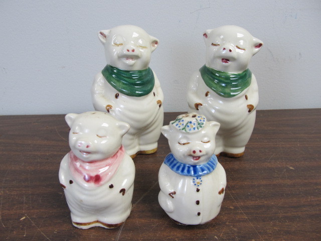 lot 44 image: Orig Vintage SHAWNEE Smiley Pig Salt & Pepper Shakers
