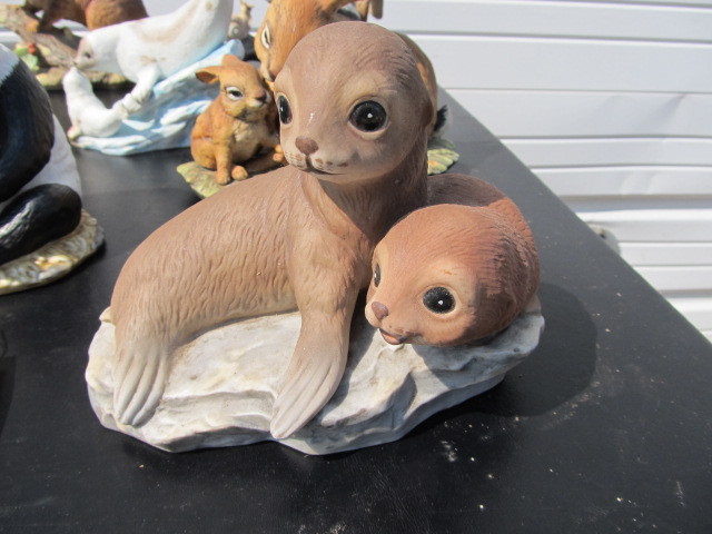 lot 38 image: Lot of Vintage HOMCO Porcelain Animal Figurines