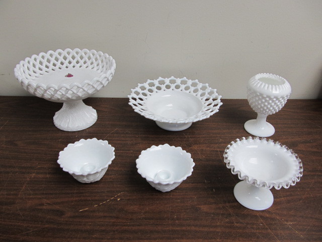 lot 99 image: Lot of Vintage Milk Glass incl. Fenton