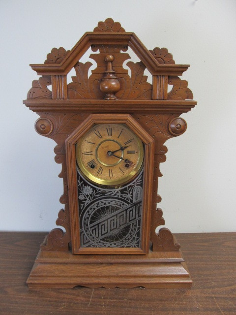 lot 104 image: Antique INGRAHAM Ornate Mantel Clock