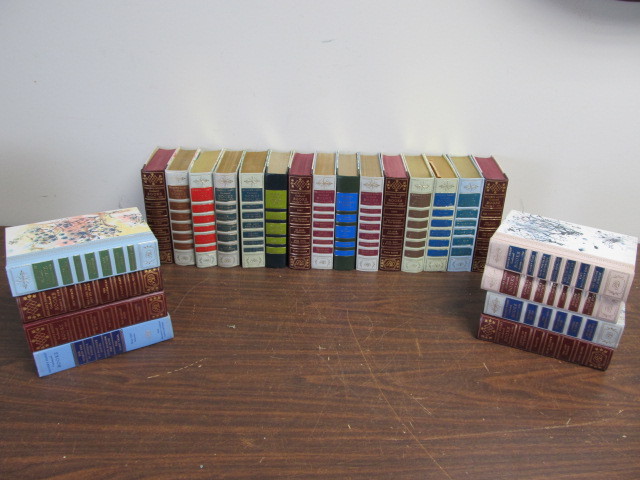 lot 113 image: Lot of Readers Digest Condensed Books