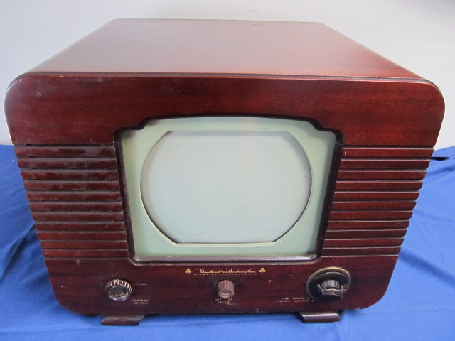 lot 136 image: Vintage 1950 BENDIX Television