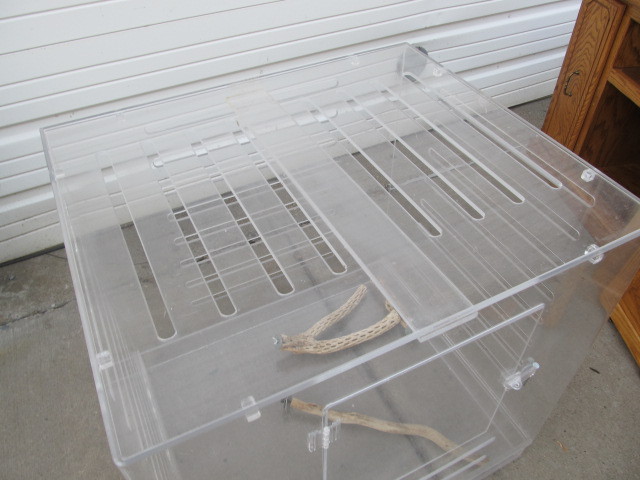 lot 146 image: NICE Large Plexiglass Bird Cage