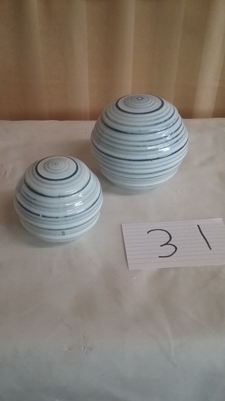 2x Decor Ceramic Balls