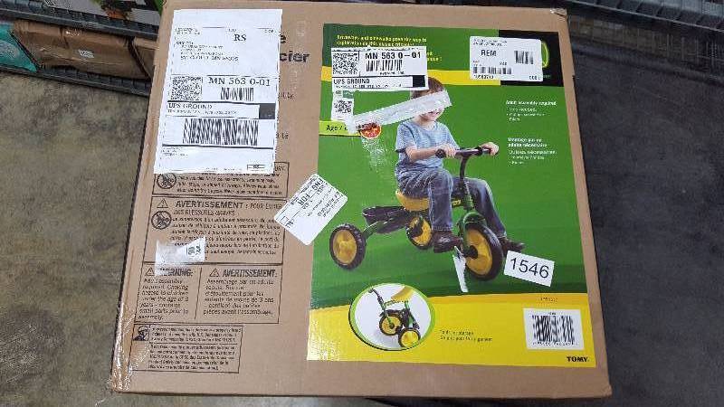 ERTL John Deere Steel Tricycle, Green