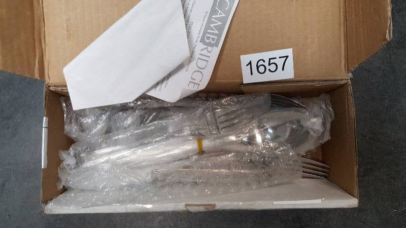 Ruth Mirror 20 Piece Flatware
