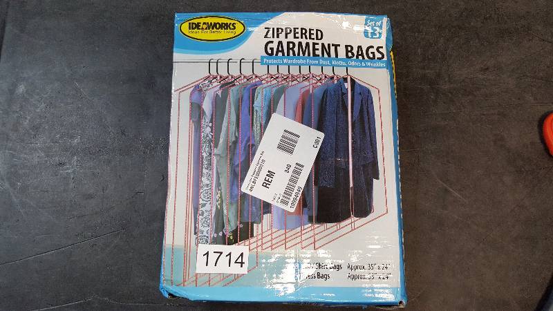 Ideaworks Zippered Garment Bag