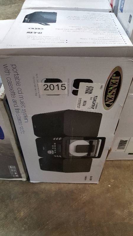 lot 2015 image: Jensen Portable CD Cassette FM Stereo Boombox