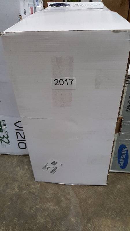 lot 2017 image: Digital Zone Bluetooth CDFM Home Music System with LED Lights