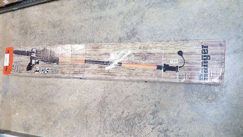 lot 1535 image: Remington 10 Electric Pole Saw Orange