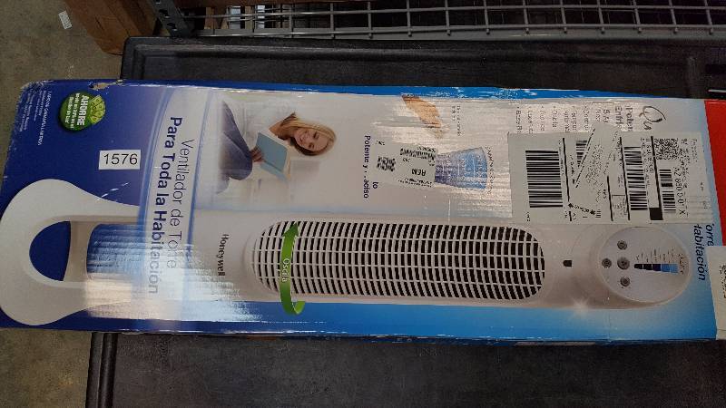 lot 1576 image: Honeywell QuietSet Whole Room Tower Fan