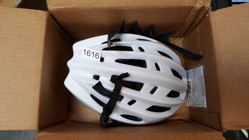 lot 1616 image: Punisher Adult Unisex Bicycle Helmet - White