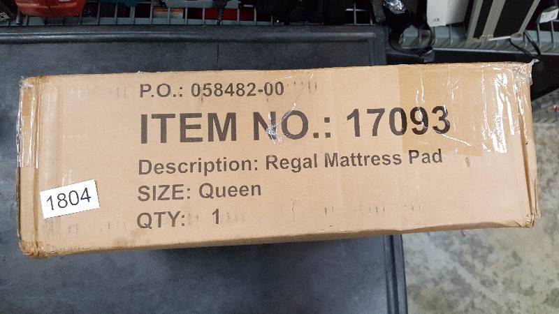 lot 1804 image: sensorPEDIC Regal Diamond Quilted Mattress Pad - Queen