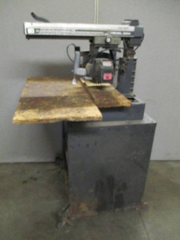 lot 3 image: Craftsman Radial Saw