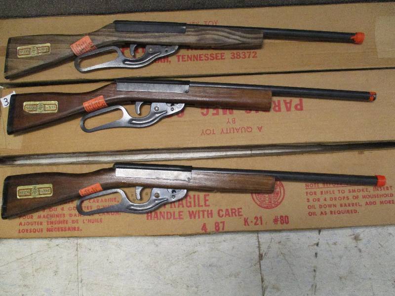 lot 36 image: Cork Guns